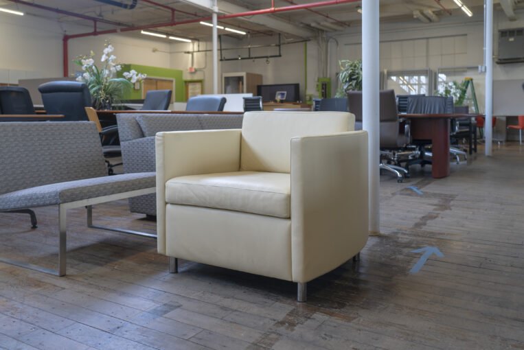 Bernhardt Design Oxford Leather Lounge Chairs
