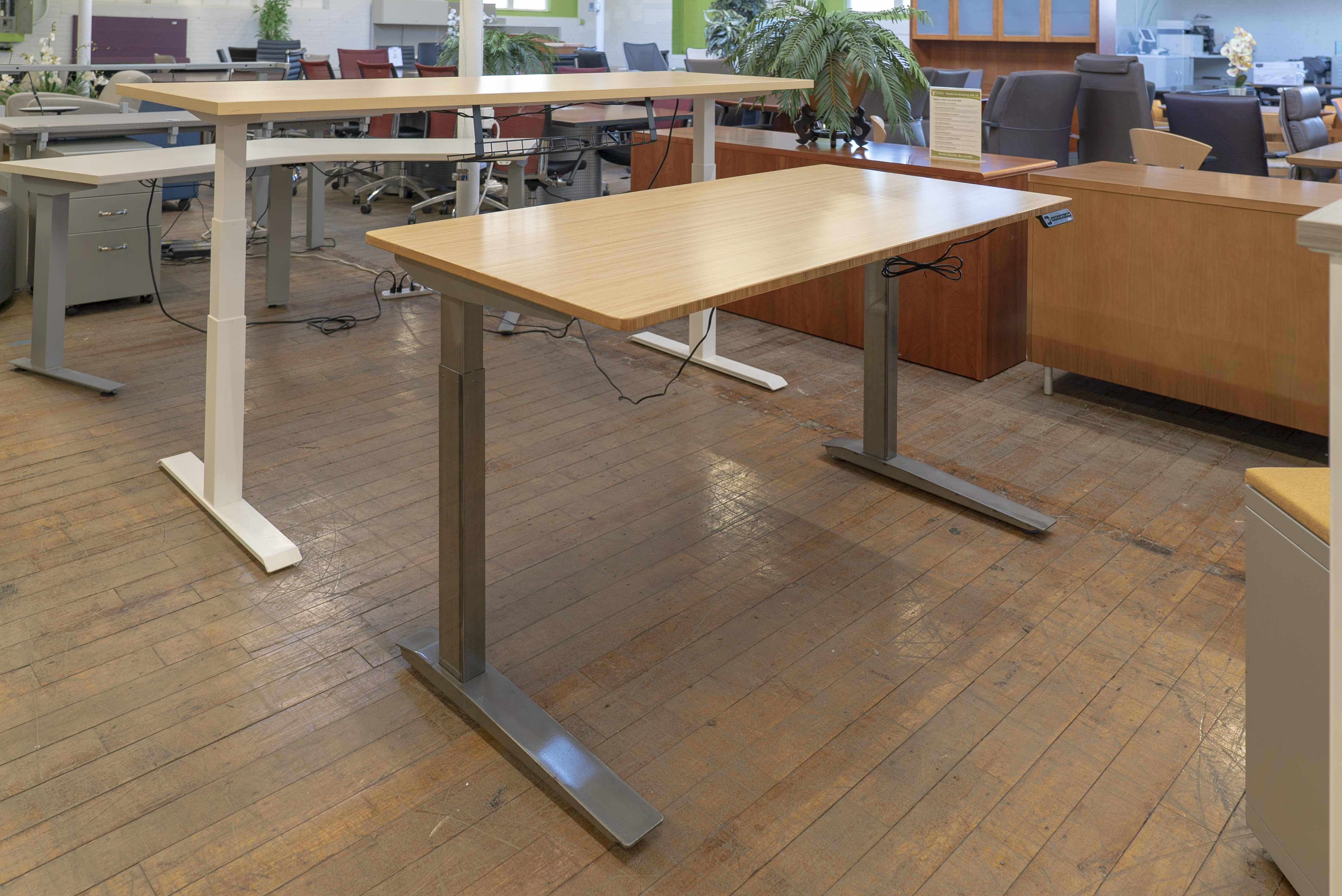 jarvis-bamboo-sit-to-stand-desks