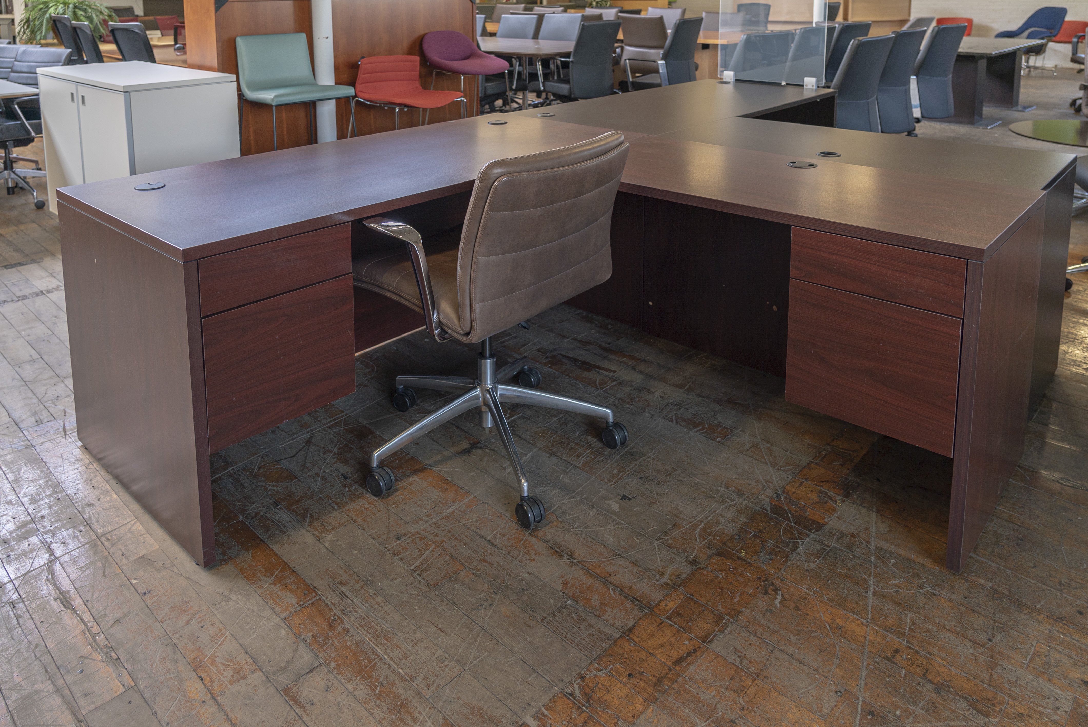 hon-mahogany-laminate-l-shaped-desks