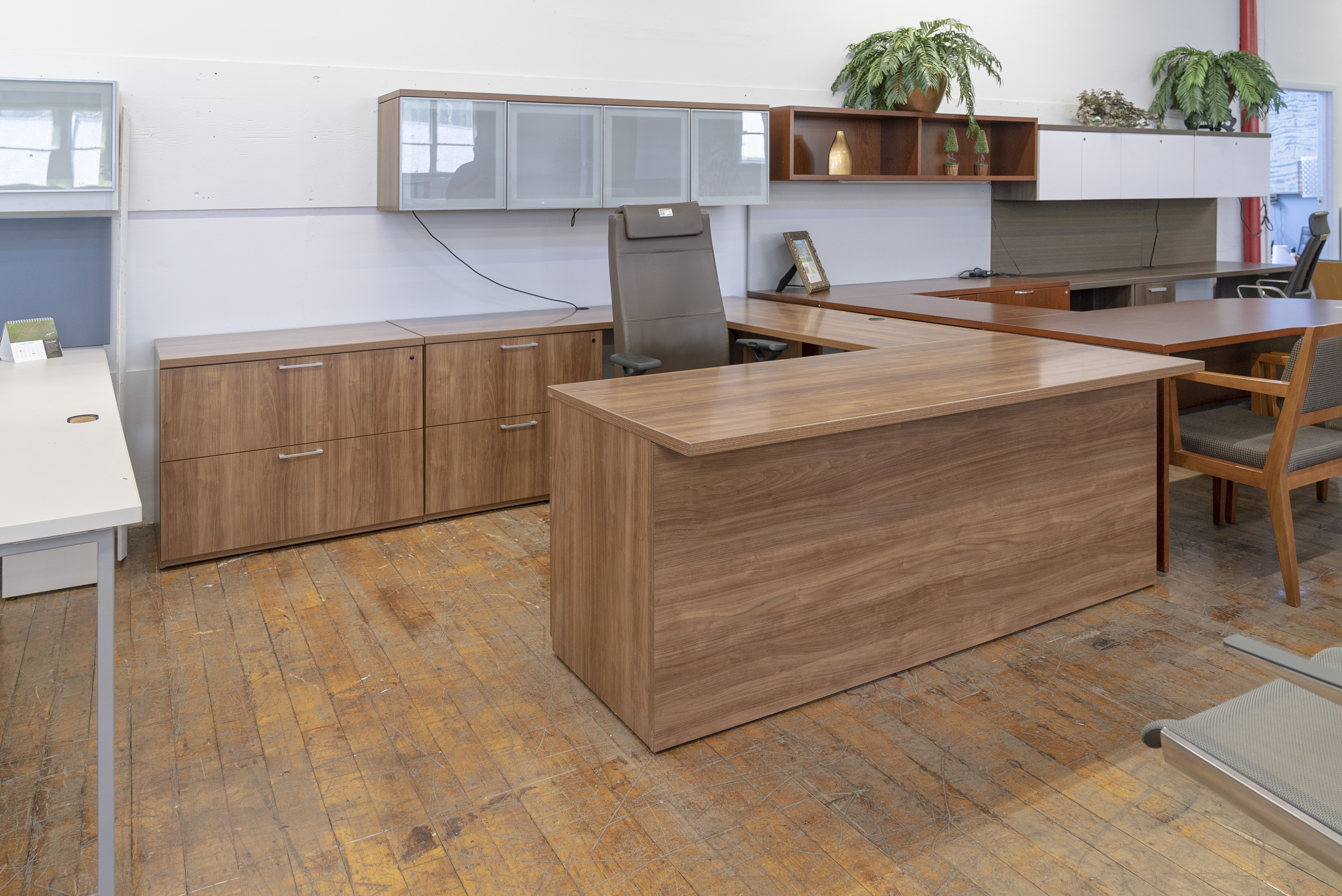 national-walnutprivate-office-u-shaped-desk-suite
