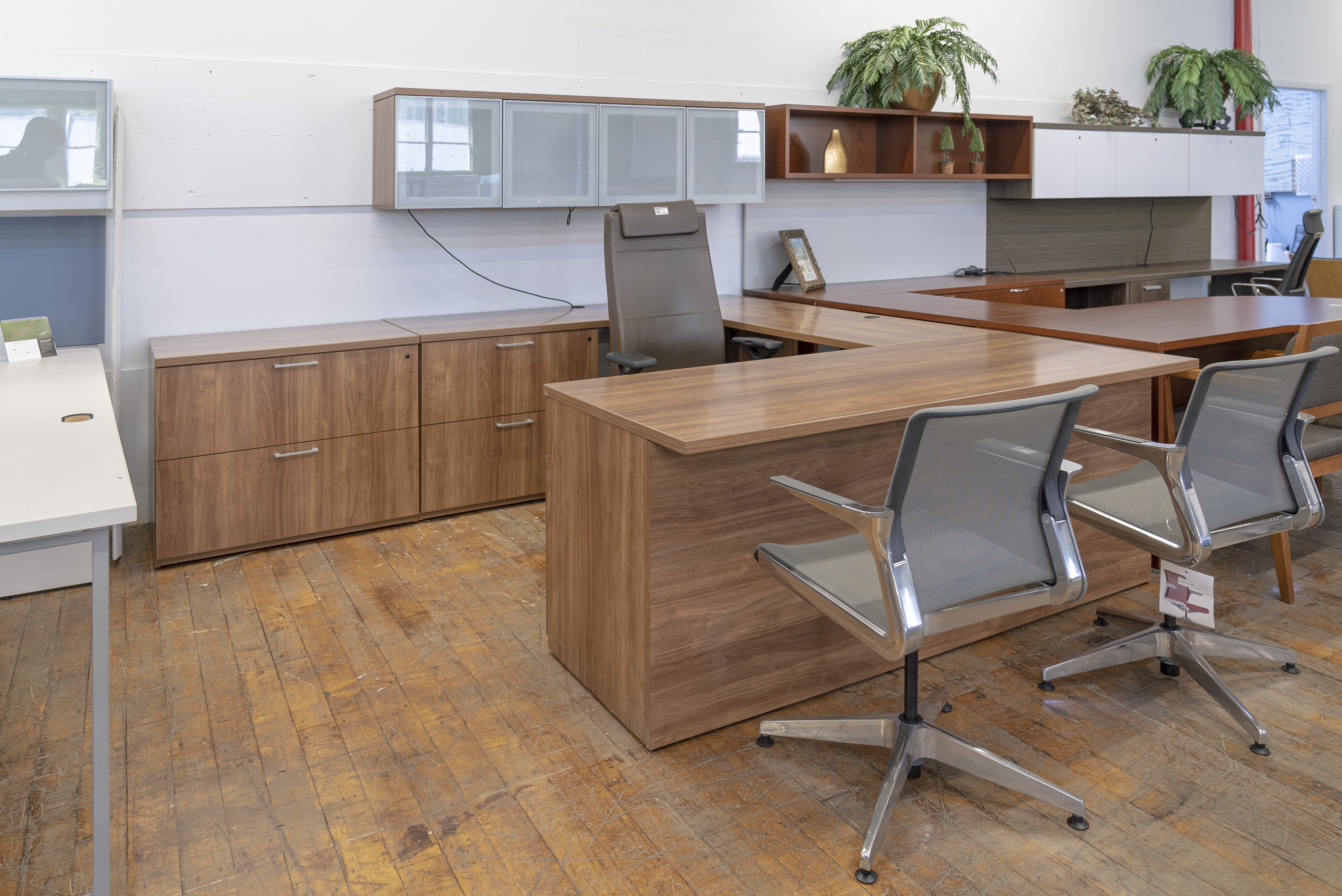 national-walnutprivate-office-u-shaped-desk-suite