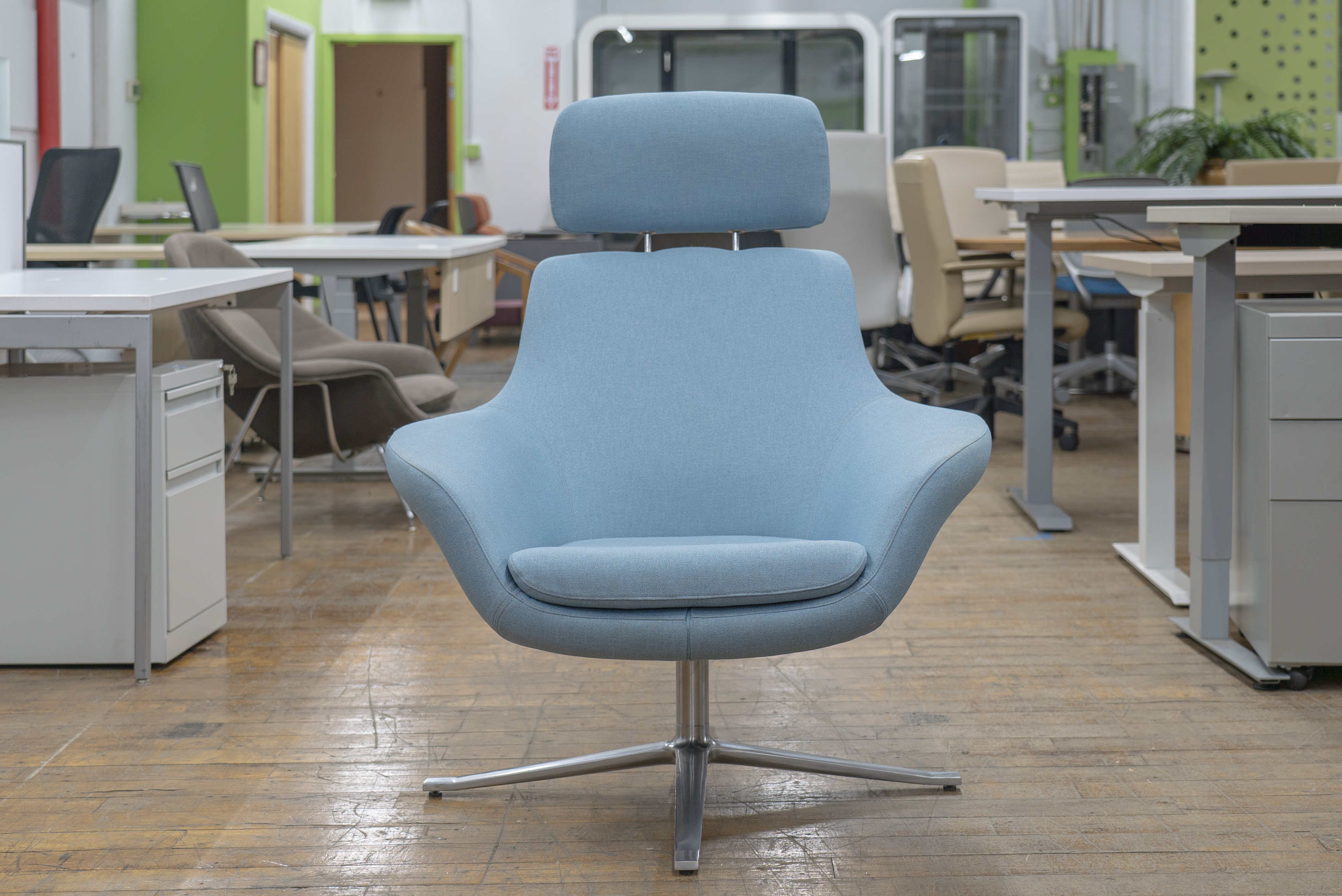 coalesse-bob-lounge-swivel-chairs-with-headrest-copy